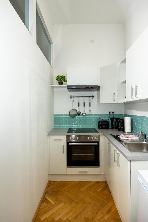 Turquoise Inspired Deluxe Centrally Located Appartamento